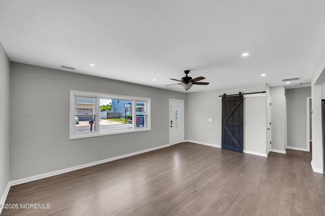 332 Beach Avenue, Beachwood, NJ 08722