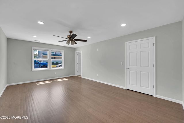 332 Beach Avenue, Beachwood, NJ 08722