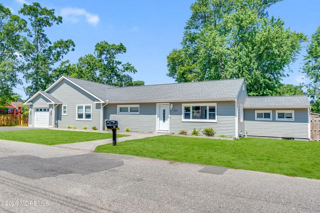 332 Beach Avenue, Beachwood, NJ 08722