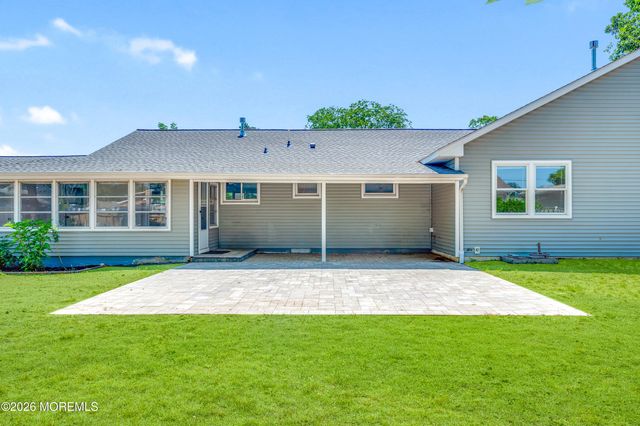 332 Beach Avenue, Beachwood, NJ 08722