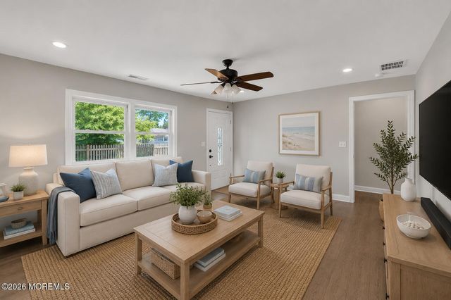 332 Beach Avenue, Beachwood, NJ 08722