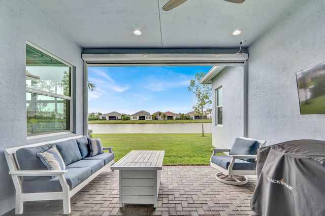 4941 Liberty Lane, Westlake, FL 33470