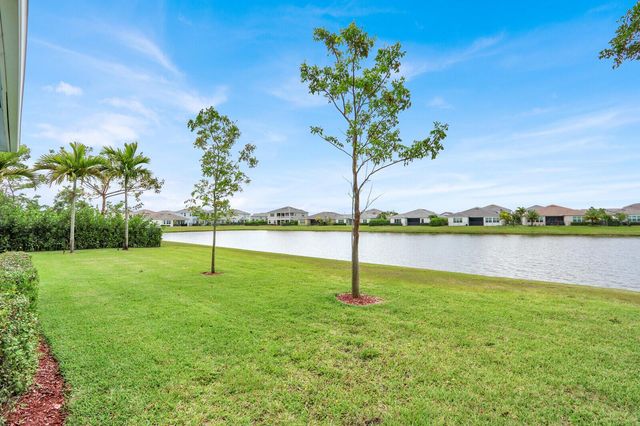 4941 Liberty Lane, Westlake, FL 33470