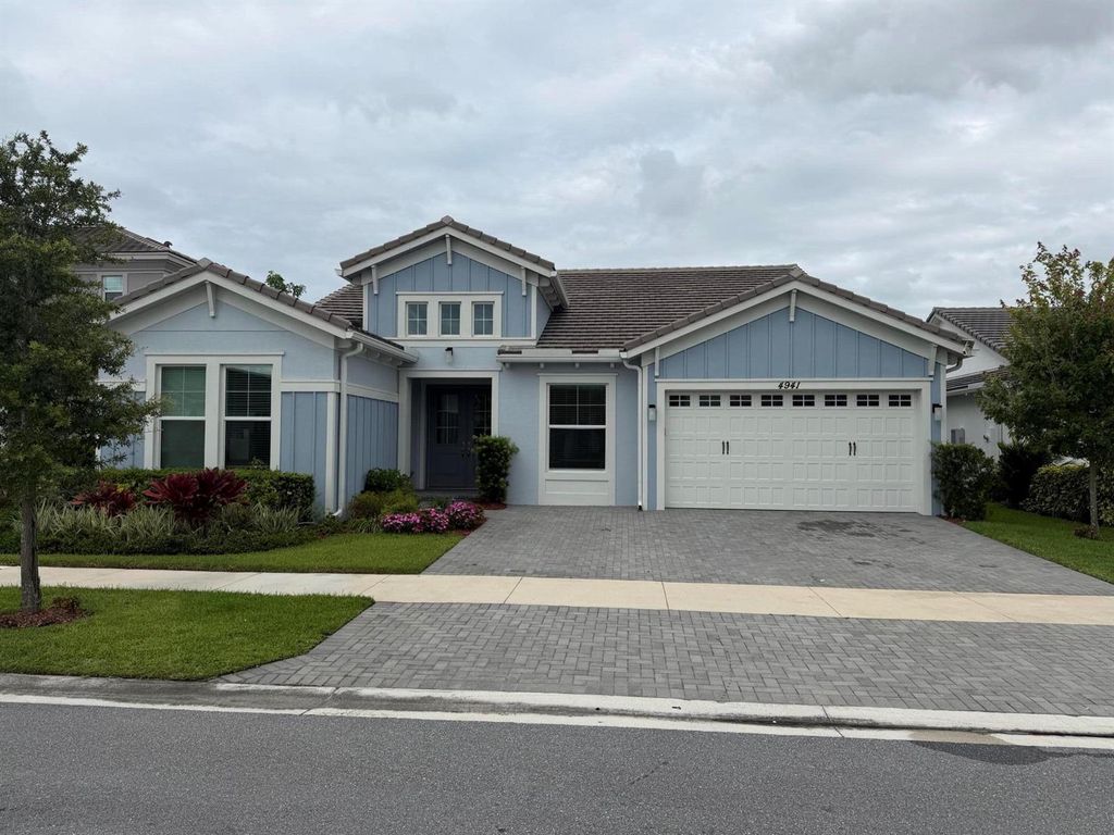 4941 Liberty Lane, Westlake, FL 33470