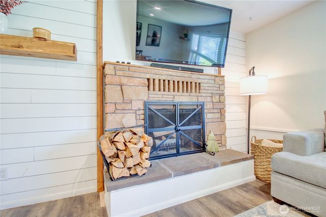 348 NE Harvest Drive, Oak Harbor, WA 98277
