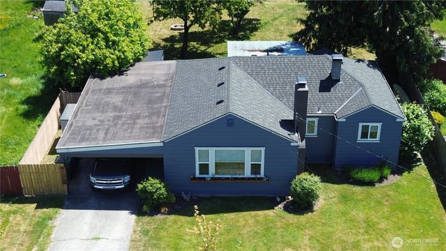 348 NE Harvest Drive, Oak Harbor, WA 98277