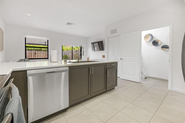 28729 SW 132nd Court, Homestead, FL 33033