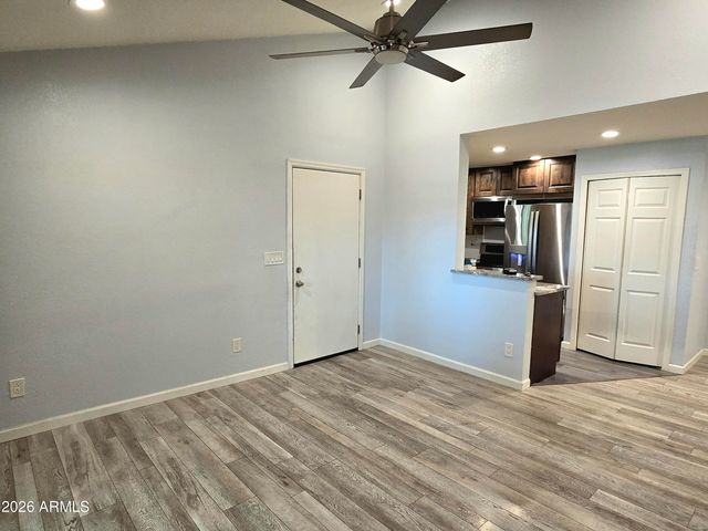 533 W GUADALUPE Road 2011, Mesa, AZ 85210