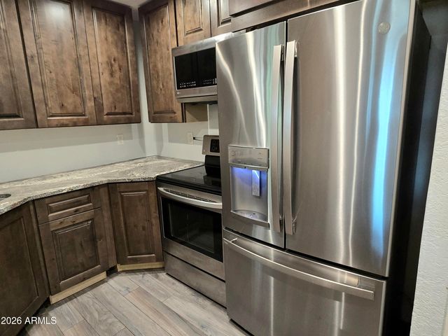 533 W GUADALUPE Road 2011, Mesa, AZ 85210