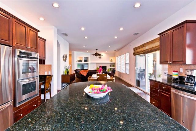 134 Tesori Drive, Palm Desert, CA 92211