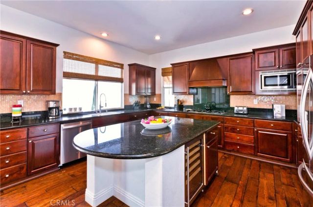 134 Tesori Drive, Palm Desert, CA 92211