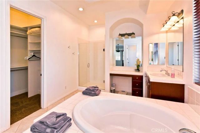 134 Tesori Drive, Palm Desert, CA 92211