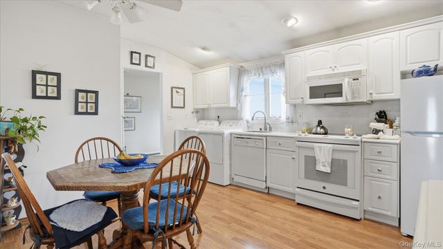 19 All Points Terrace, Holbrook, NY 11741