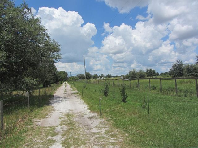 46365 STATE ROAD 64 E, Myakka City, FL 34251