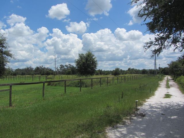 46365 STATE ROAD 64 E, Myakka City, FL 34251