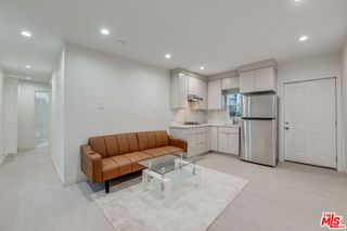 8710 N Chalmers Street, Los Angeles, CA 90035