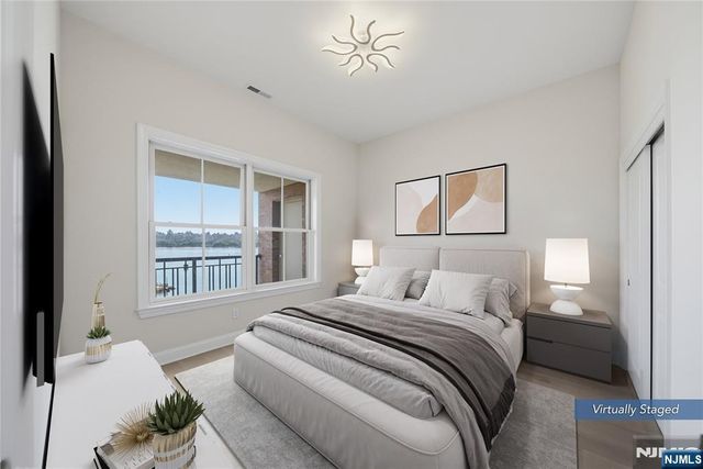 20 Ave At Port Imperial 536, West New York, NJ 07093