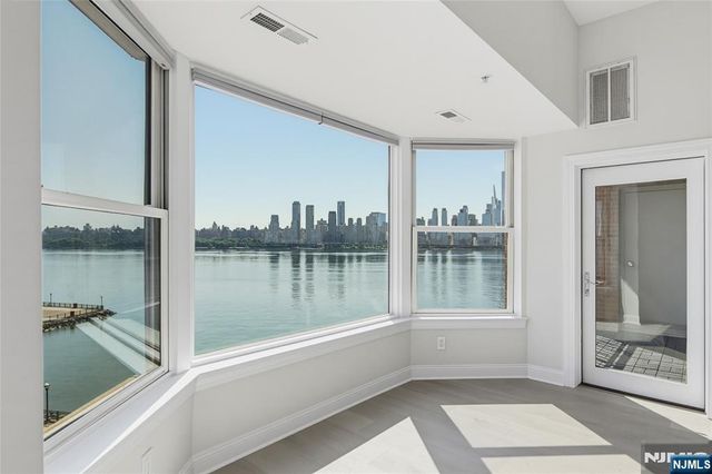20 Ave At Port Imperial 536, West New York, NJ 07093