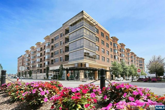 20 Ave At Port Imperial 536, West New York, NJ 07093