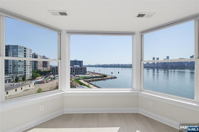 20 Ave At Port Imperial 536, West New York, NJ 07093