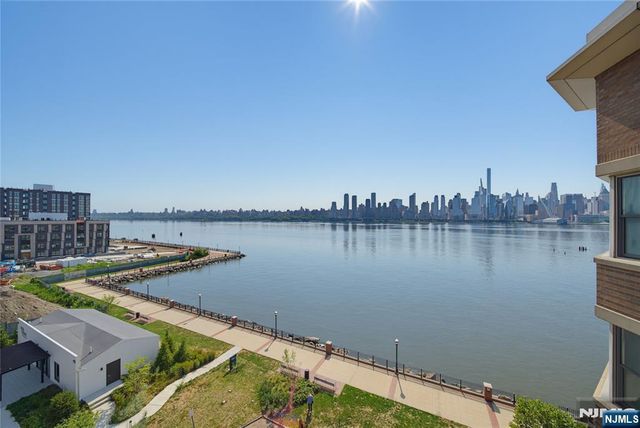 20 Ave At Port Imperial 536, West New York, NJ 07093