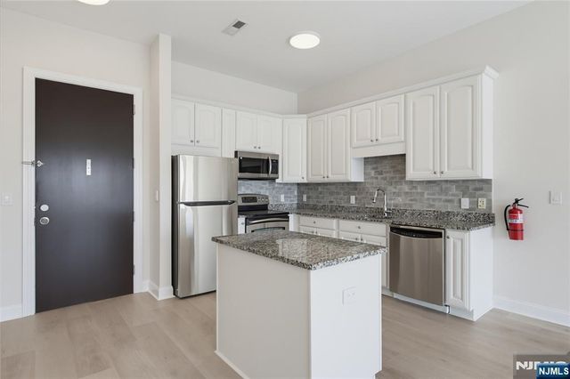 20 Ave At Port Imperial 536, West New York, NJ 07093