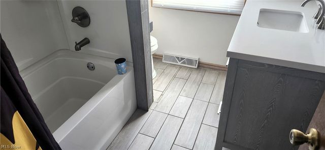 3525 Balsamwood Boulevard NW, Uniontown, OH 44685