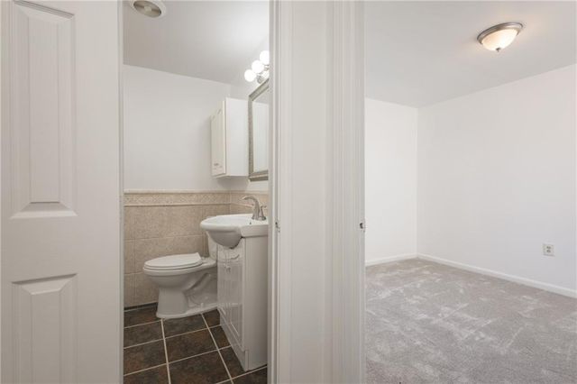 3637 N Monroe Avenue, Kansas City, MO 64117