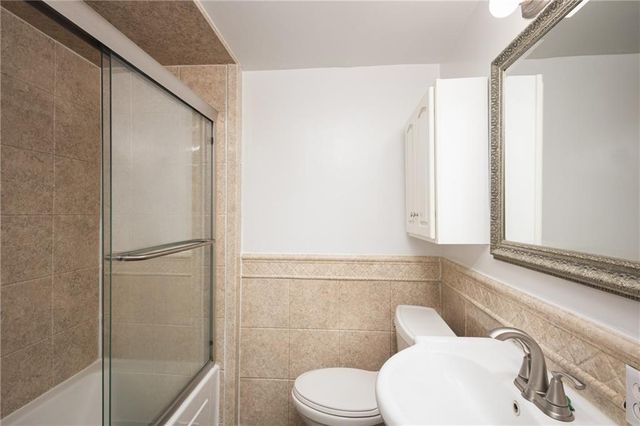 3637 N Monroe Avenue, Kansas City, MO 64117