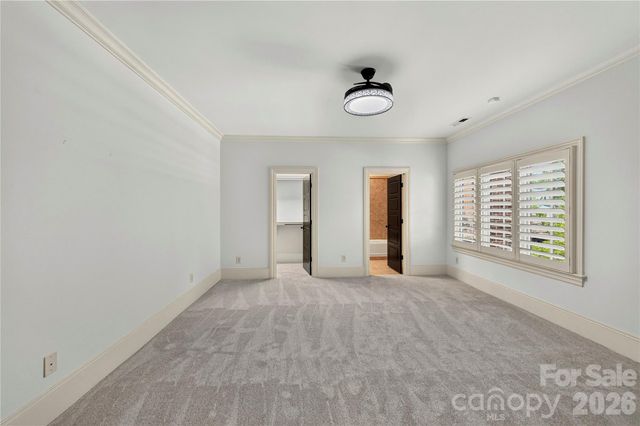 808 Huntington Park Drive, Charlotte, NC 28211