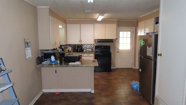 706 NW 6th Street NW, Springhill, LA 71075