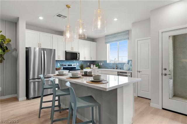 5623 Amethyst Valley Street, Las Vegas, NV 89118