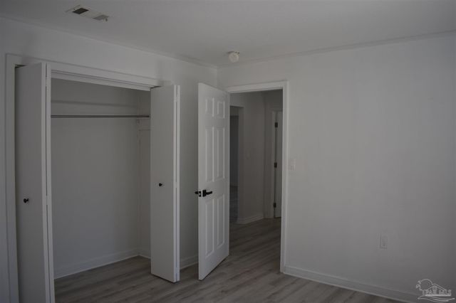 441 Okaloosa Ave, Pensacola, FL 32503