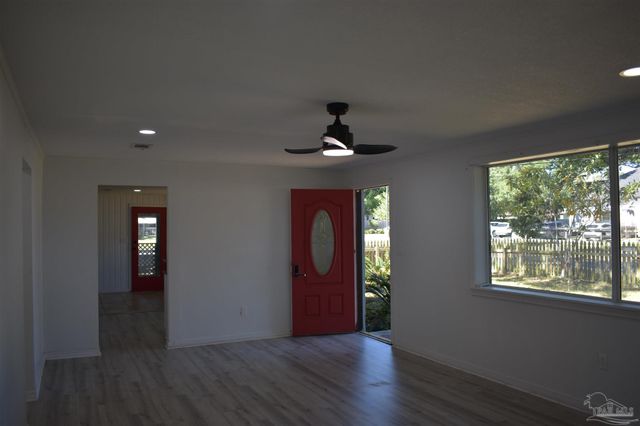 441 Okaloosa Ave, Pensacola, FL 32503