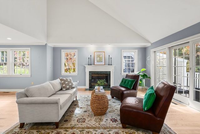 17 Highcroft Way 17, Hopkinton, MA 01748