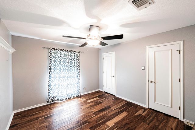 1713 Oak Creek Drive, Sherman, TX 75092