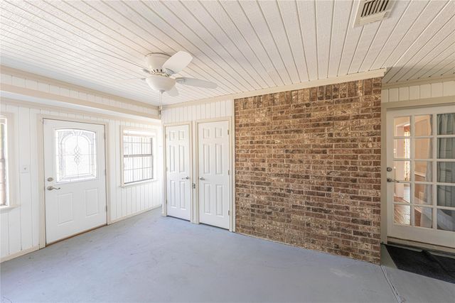 1713 Oak Creek Drive, Sherman, TX 75092