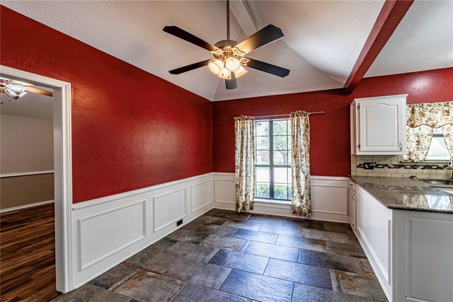 1713 Oak Creek Drive, Sherman, TX 75092