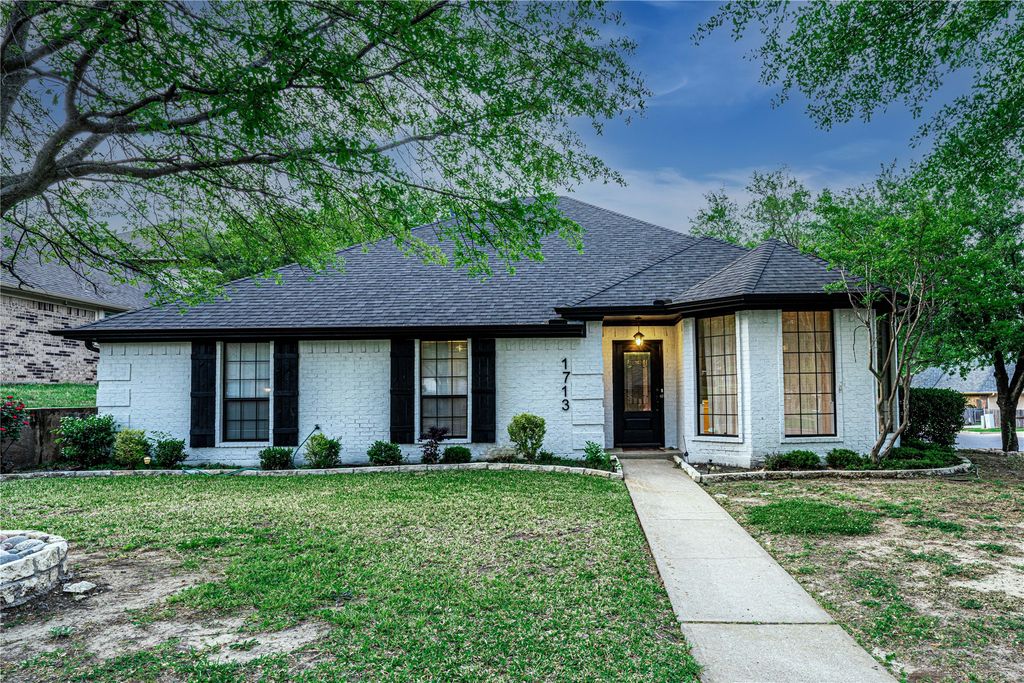 1713 Oak Creek Drive, Sherman, TX 75092