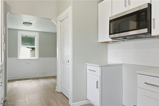521 Cambridge Avenue, Youngstown, OH 44502