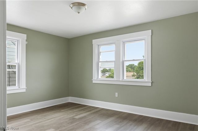 521 Cambridge Avenue, Youngstown, OH 44502