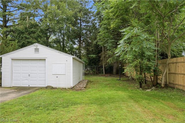521 Cambridge Avenue, Youngstown, OH 44502