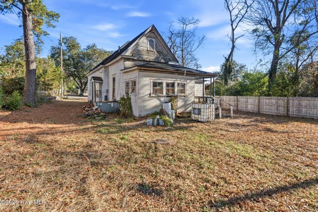 317 Mcdonald Avenue, Hamlet, NC 28345