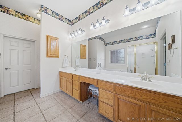 1504 W Trenton Street, Broken Arrow, OK 74012