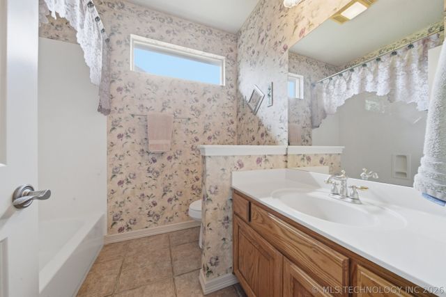 1504 W Trenton Street, Broken Arrow, OK 74012