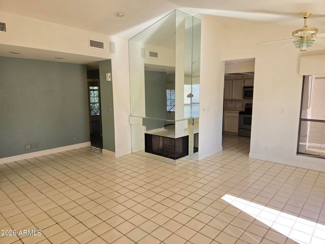 9707 E MOUNTAIN VIEW Road 2469, Scottsdale, AZ 85258