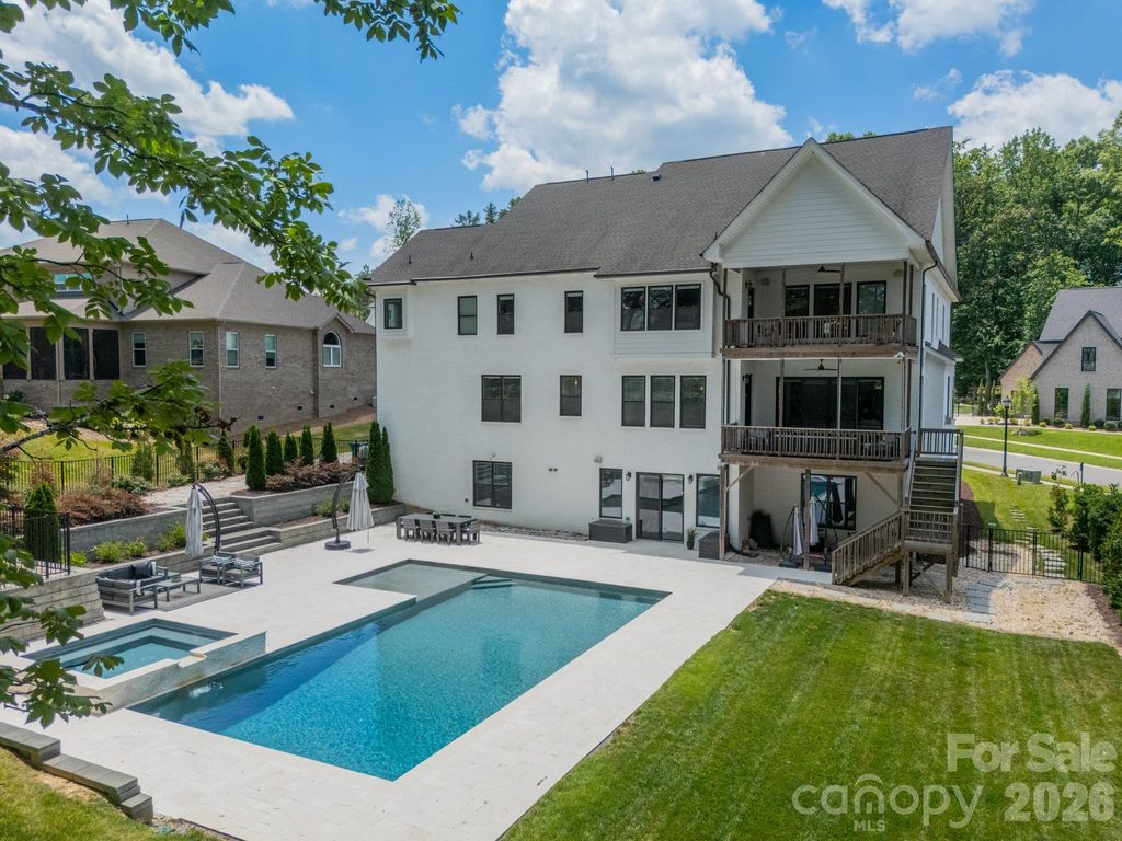 2008 Kenmere Lane, Charlotte, NC 28270