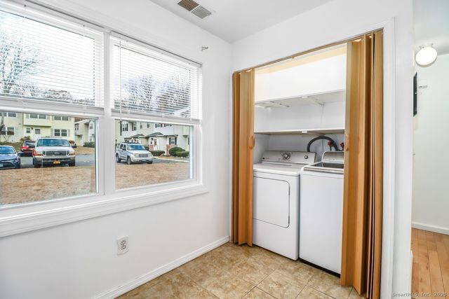 25 Padanaram Road APT 30, Danbury, CT 06811