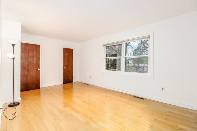 25 Padanaram Road APT 30, Danbury, CT 06811