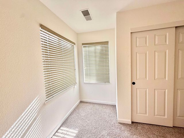 3601 Balfour Ln, Modesto, CA 95357